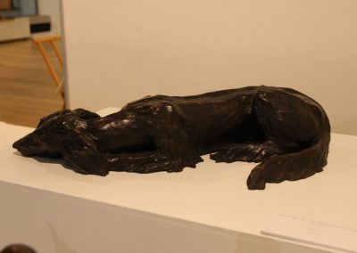 Bronze statue of dog